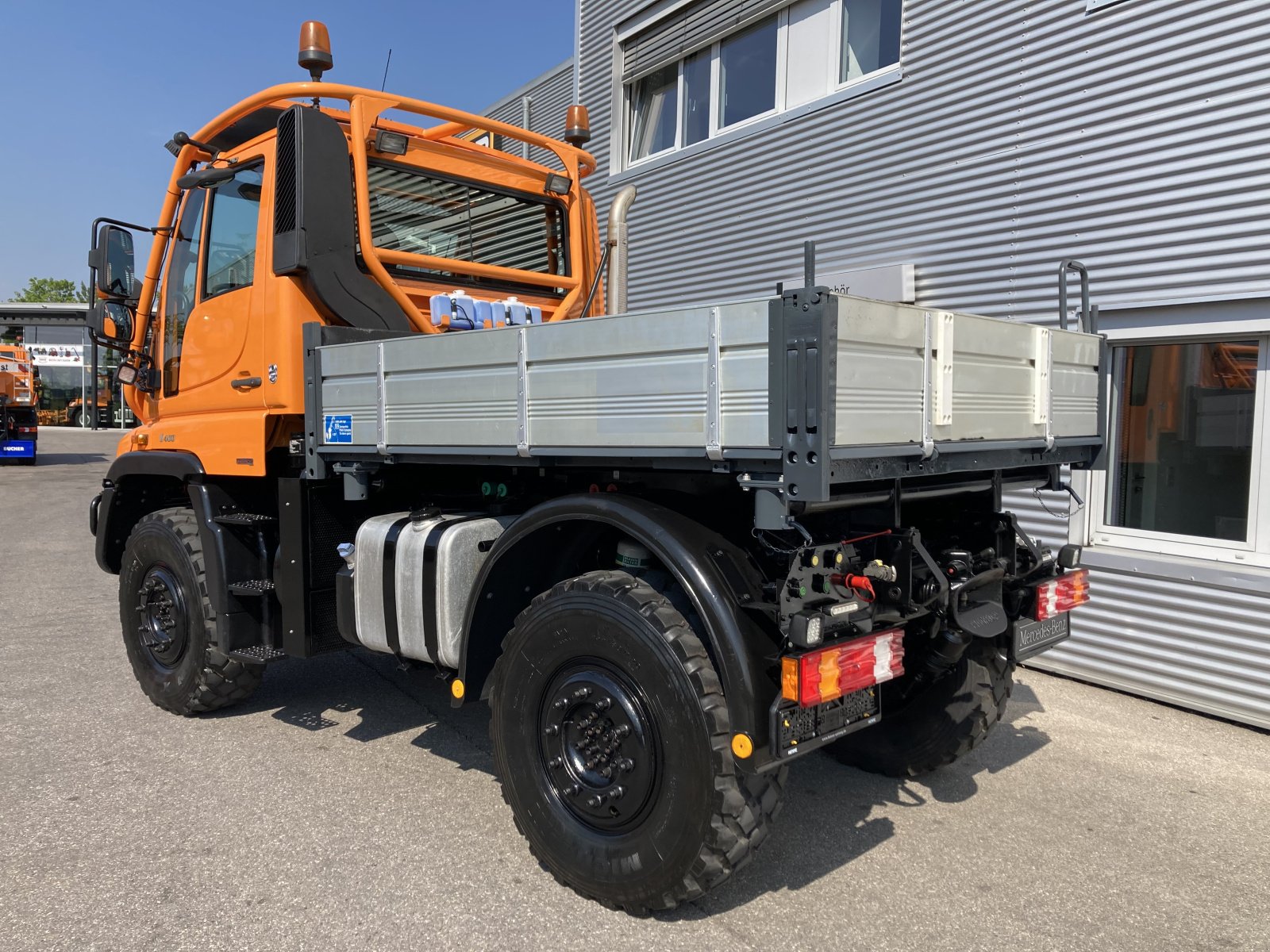 Unimog du type Mercedes-Benz Unimog U 400, Gebrauchtmaschine en Heimstetten (Photo 2)