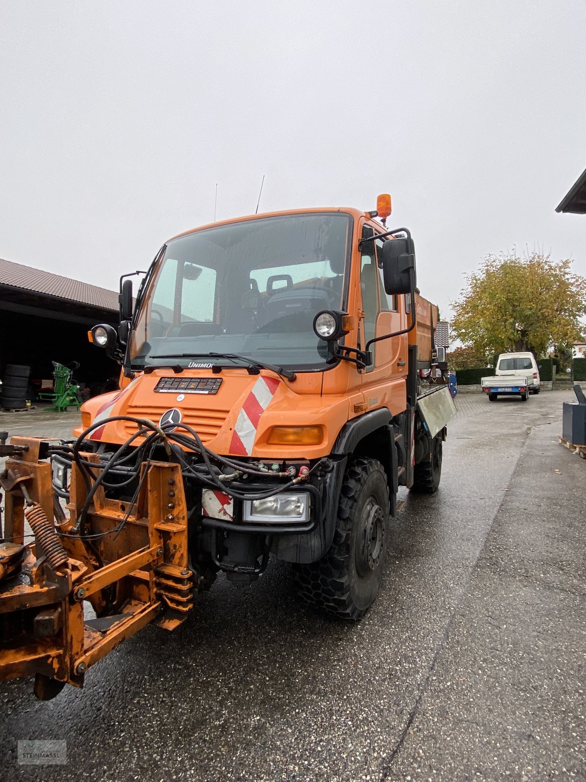 Unimog des Typs Mercedes-Benz Unimog U 400, Gebrauchtmaschine in Petting (Bild 4)