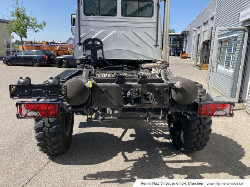 Unimog Türe ait Mercedes-Benz Unimog U 4023 Doppelkabine, Gebrauchtmaschine içinde Heimstetten (resim 5)