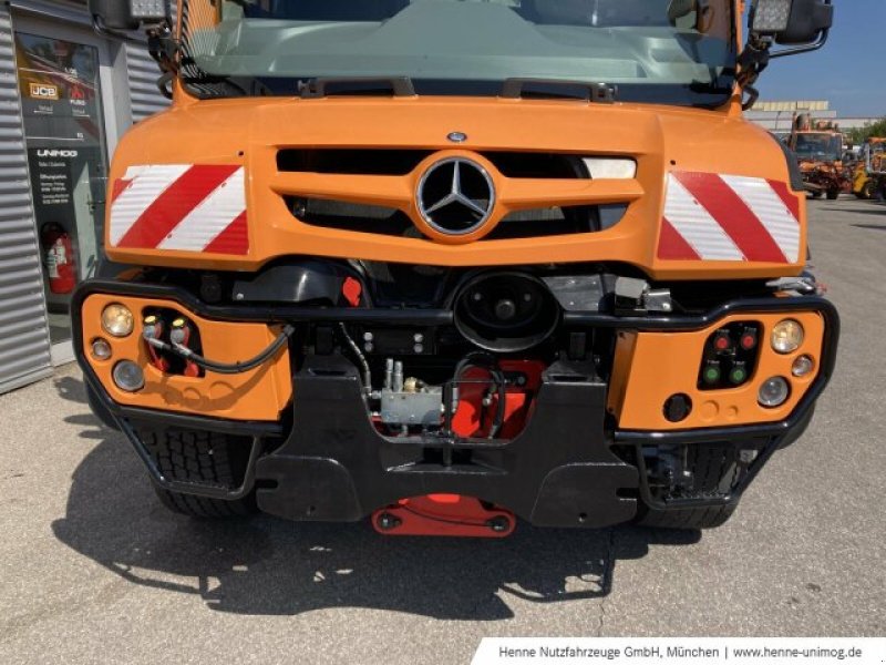 Unimog of the type Mercedes-Benz Unimog U 423, Gebrauchtmaschine in Heimstetten (Picture 3)