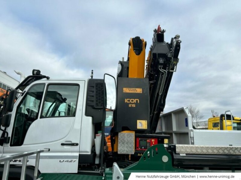 Unimog Türe ait Mercedes-Benz Unimog U 427 mit Hiab Kran, Gebrauchtmaschine içinde Heimstetten (resim 4)