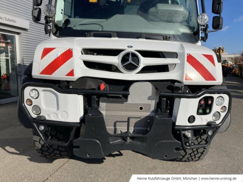 Unimog του τύπου Mercedes-Benz Unimog U 427 mit Kran *Aktionspreis*, Gebrauchtmaschine σε Heimstetten (Φωτογραφία 3)