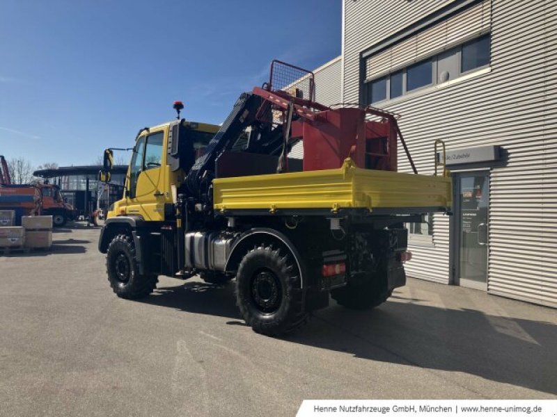 Unimog typu Mercedes-Benz Unimog U 530 mit Schnellwechsel Kran, Gebrauchtmaschine w Heimstetten (Zdjęcie 3)