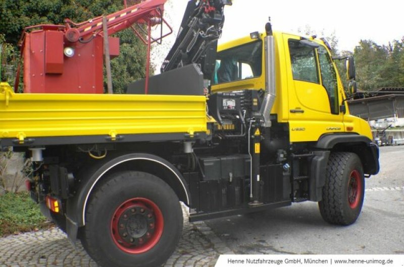 Unimog typu Mercedes-Benz Unimog U 530 mit Schnellwechsel Kran, Gebrauchtmaschine w Heimstetten (Zdjęcie 11)