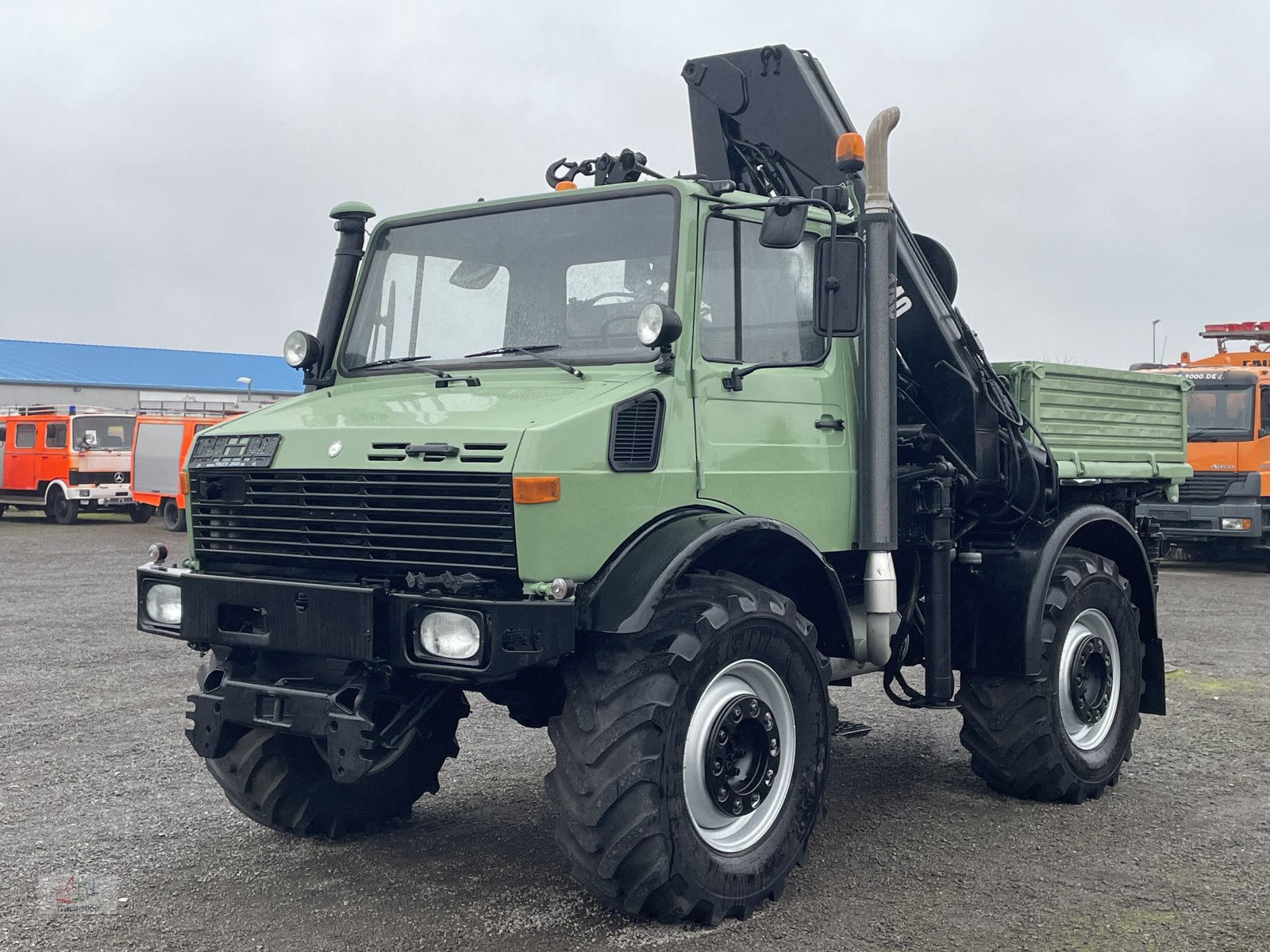 Unimog типа Mercedes-Benz Unimog U437 4x4 mit Hiab Kran + Zapfwelle + AHK 29 t., Gebrauchtmaschine в Sottrum (Фотография 5)