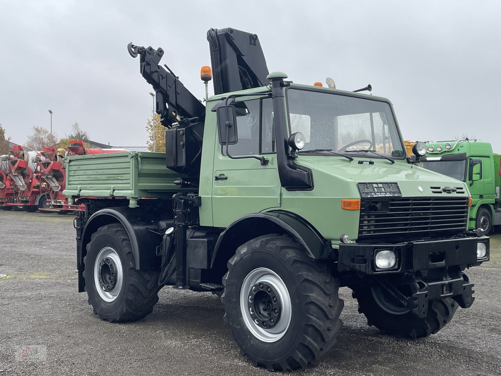 Unimog типа Mercedes-Benz Unimog U437 4x4 mit Hiab Kran + Zapfwelle + AHK 29 t., Gebrauchtmaschine в Sottrum (Фотография 10)