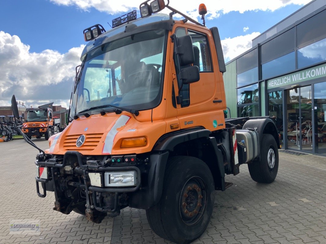 Unimog des Typs Mercedes U 400, Gebrauchtmaschine in Aurich (Bild 3)