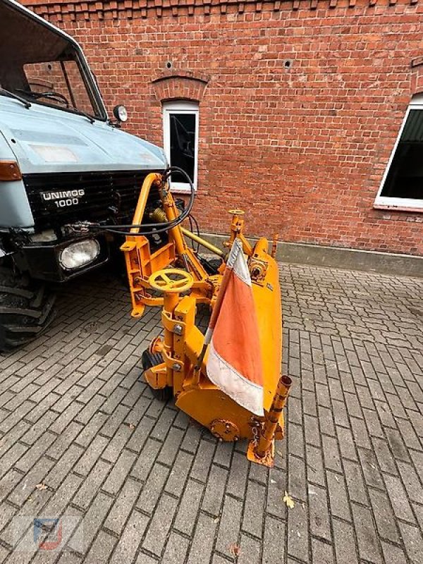 Unimog typu Schmidt Kehrbesen Unimog Kommunalplatte Zapfwelle, Gebrauchtmaschine v Fitzen (Obrázek 18)