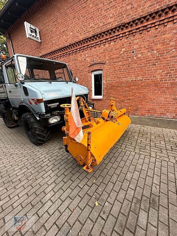 Unimog a típus Schmidt Kehrbesen Unimog Kommunalplatte Zapfwelle, Gebrauchtmaschine ekkor: Fitzen (Kép 9)