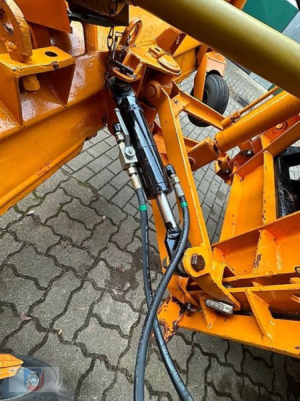 Unimog Türe ait Schmidt Kehrbesen Unimog Kommunalplatte Zapfwelle, Gebrauchtmaschine içinde Fitzen (resim 13)