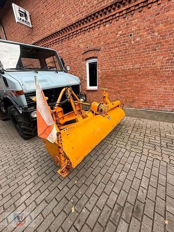 Unimog van het type Schmidt Kehrbesen Unimog Kommunalplatte Zapfwelle, Gebrauchtmaschine in Fitzen (Foto 5)