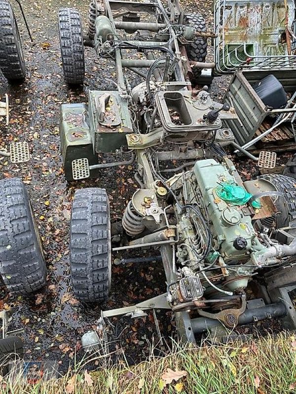 Unimog des Typs Sonstige Großes Unimog Ersatzteillager mit rostfreien U1300L Teilen, Gebrauchtmaschine in Fitzen (Bild 2)