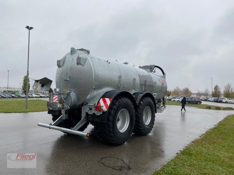 Vakuumfass des Typs Fliegl VFW 18000l Alphaline Tandem, Neumaschine in Mühldorf (Bild 8)