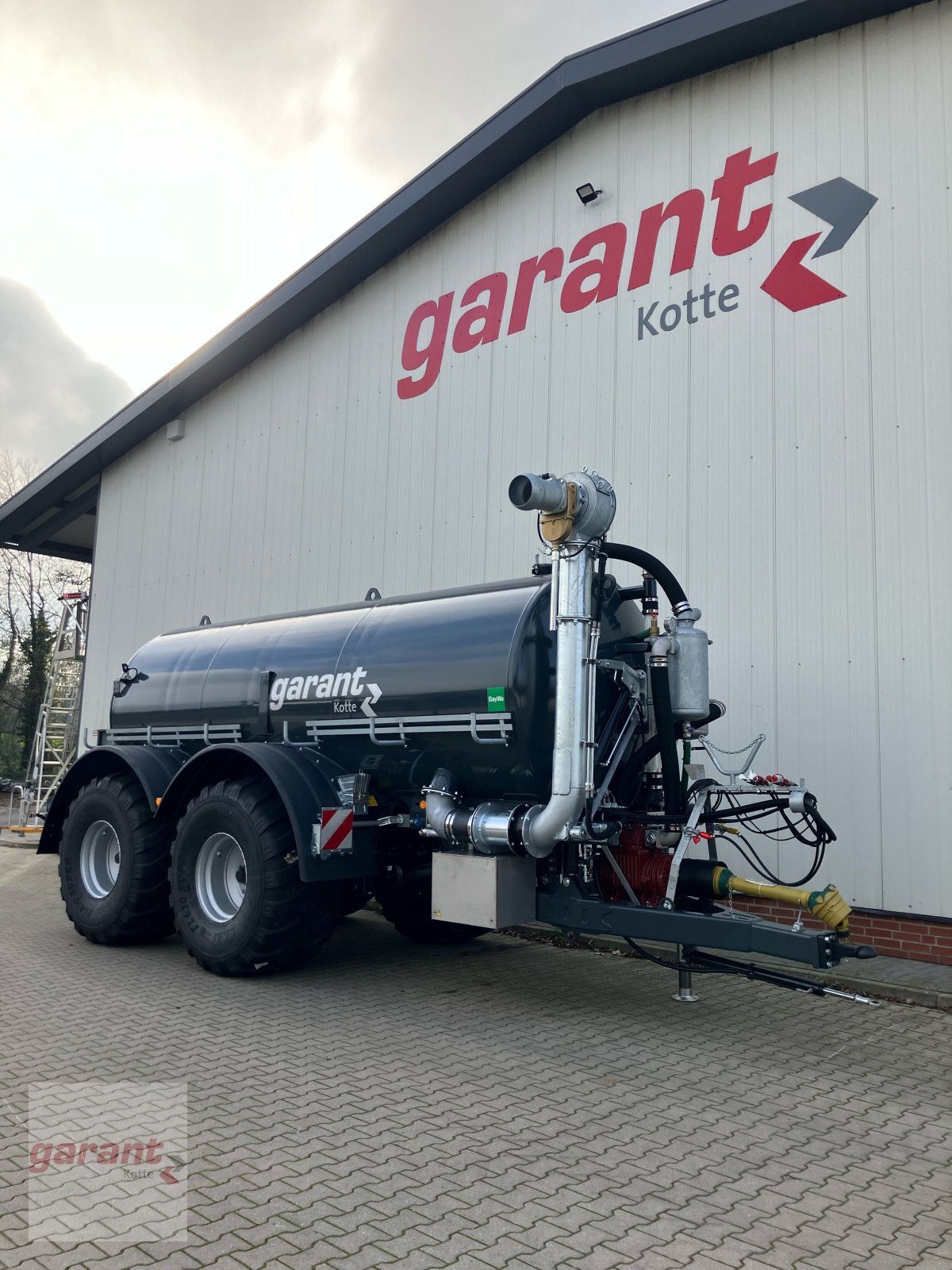 Vakuumfass van het type Garant Kotte VT 15.600 Profi, Neumaschine in Rieste (Foto 1)