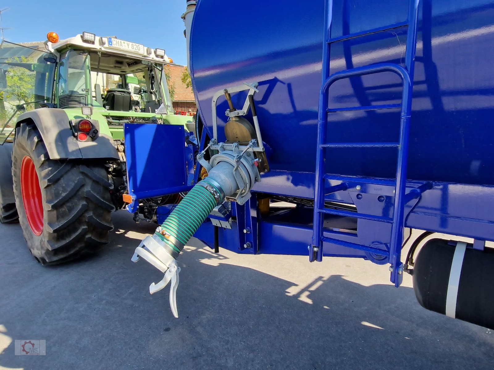 Vakuumfass des Typs Kobzarenko VNC-16 Kreiselpumpe Schlitzgerät Güllefass, Neumaschine in Tiefenbach (Bild 21)