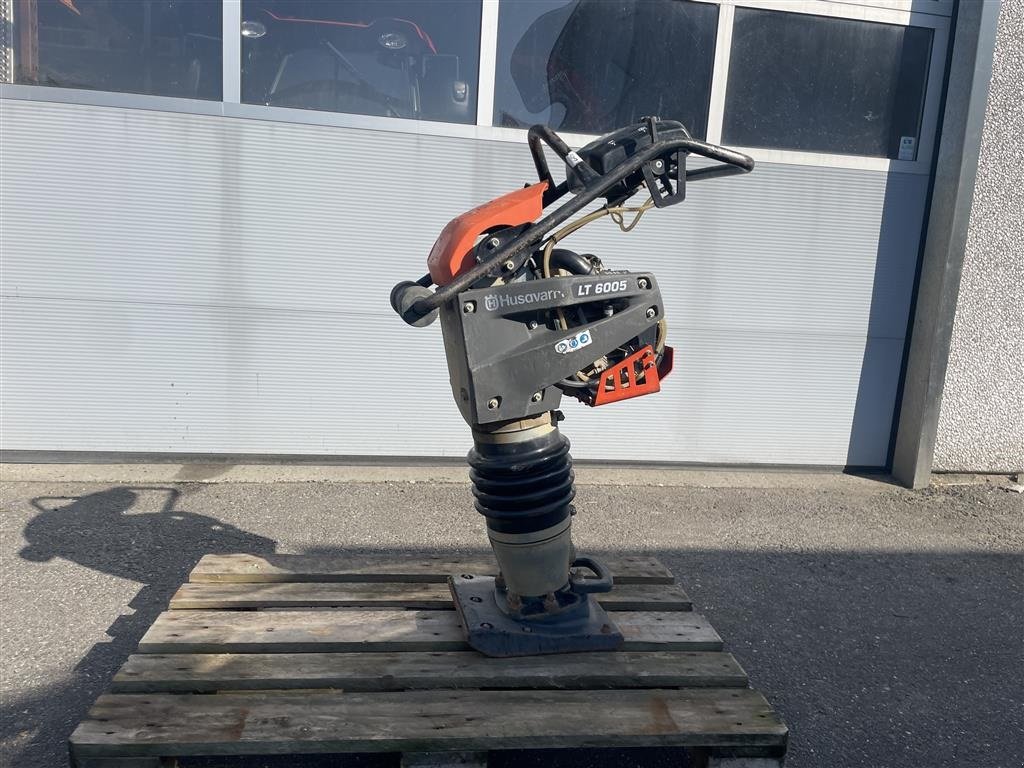 Vibrations-Stampfer typu Husqvarna LT 6005 Jordloppe, Gebrauchtmaschine v Holstebro (Obrázek 1)