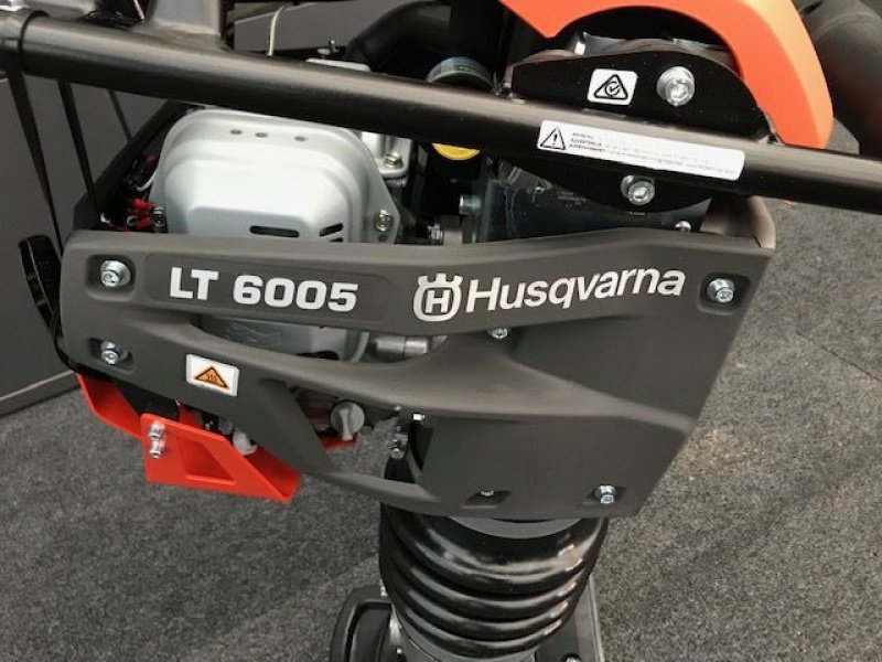 Vibrations-Stampfer от тип Husqvarna Stampfer LT6005 280mm 4-Takt, Neumaschine в Tamsweg (Снимка 3)