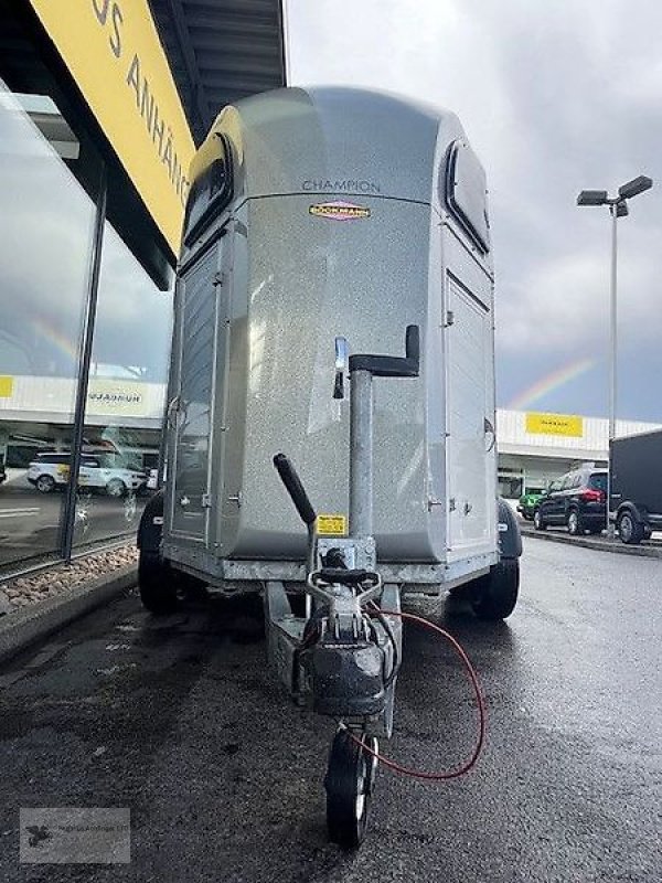 Viehanhänger van het type Böckmann Champion 2,4t 2-Pferdeanhänger 100 KMH Viehtrans, Gebrauchtmaschine in Gevelsberg (Foto 3)