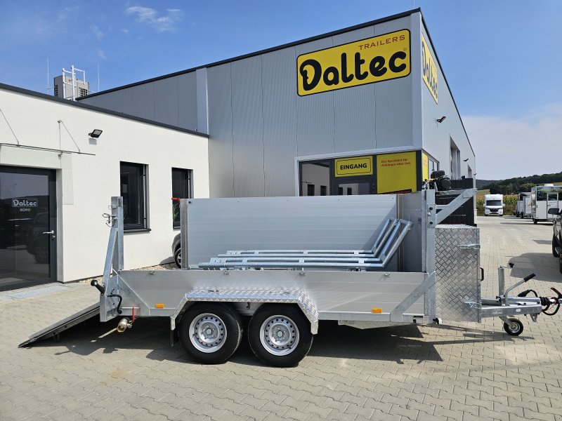 Viehanhänger des Typs Daltec Schlachtanhänger T-Trailer III, Neumaschine in Harmannsdorf (Bild 1)