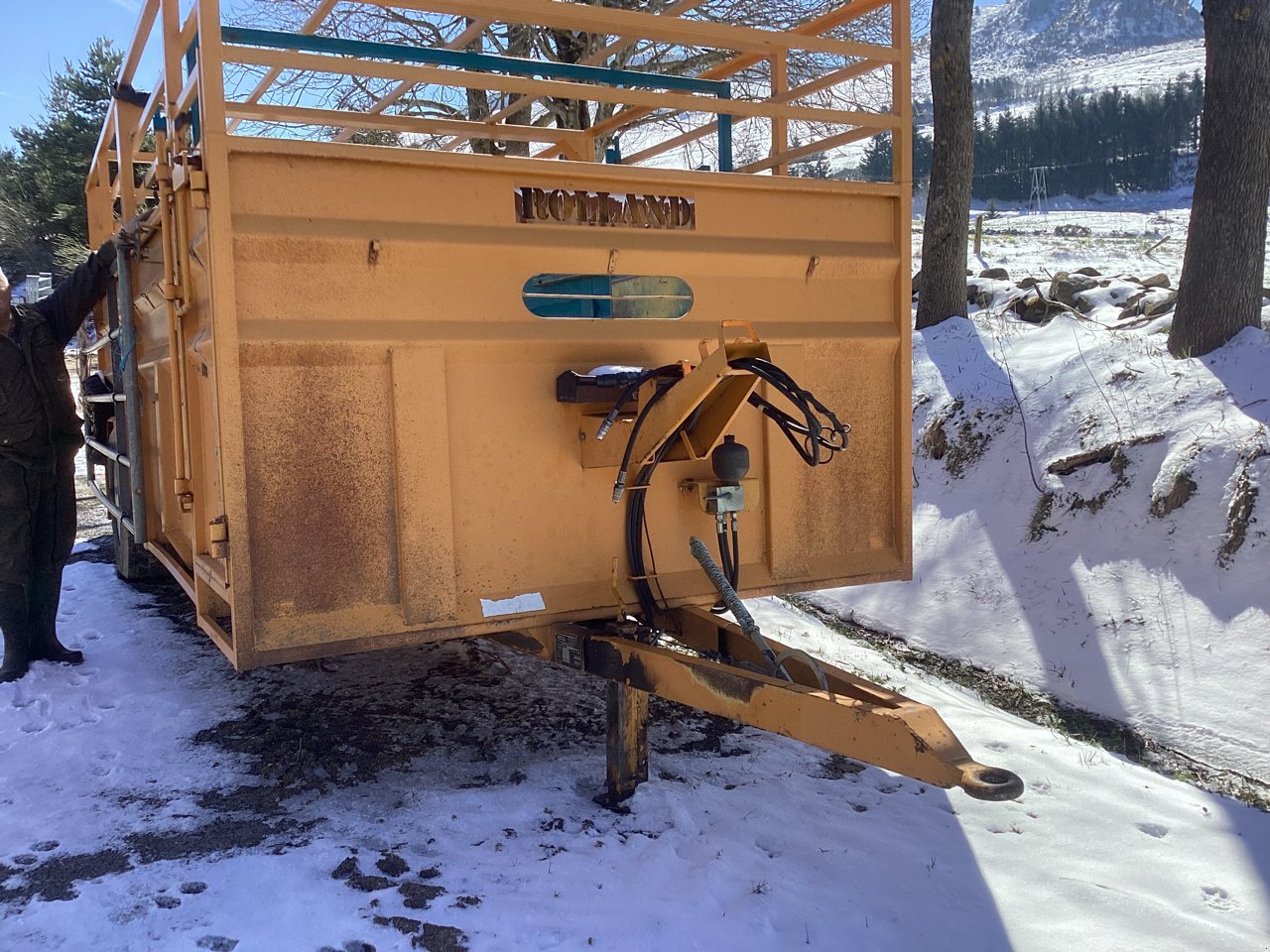 Viehanhänger del tipo Rolland V52, Gebrauchtmaschine en VERNOUX EN VIVARAIS (Imagen 5)