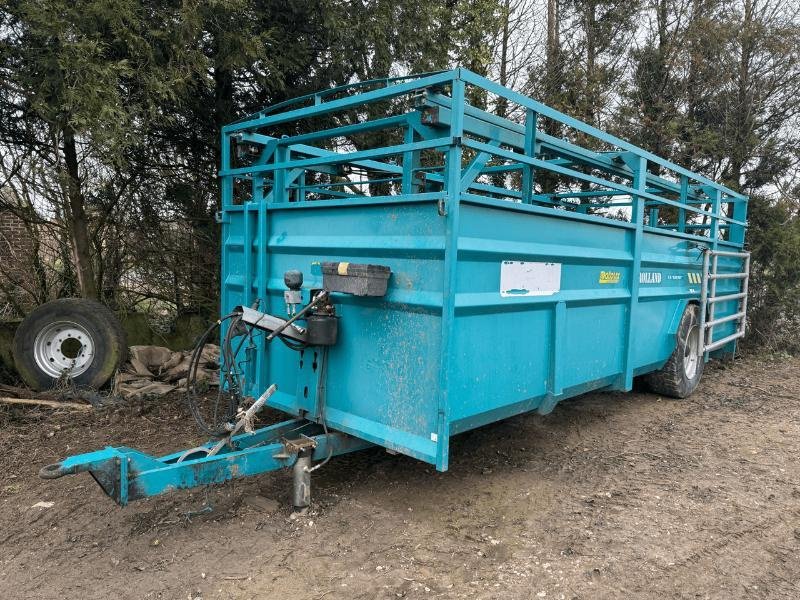 Viehanhänger van het type Rolland V64, Gebrauchtmaschine in Richebourg (Foto 1)