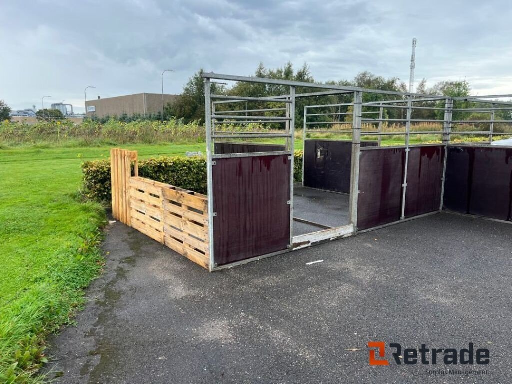 Viehanhänger van het type Sonstige 4 sammenbyggede hestebokse / 4 combined horse boxes4 sammenbyggede hestebokse / 4 combined horse boxes, Gebrauchtmaschine in Rødovre (Foto 3)