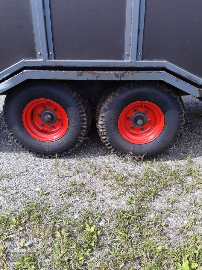 Viehanhänger типа Sonstige Viehanhänger für 7 Kühe Eigenbau, Gebrauchtmaschine в Aurolzmünster (Фотография 8)