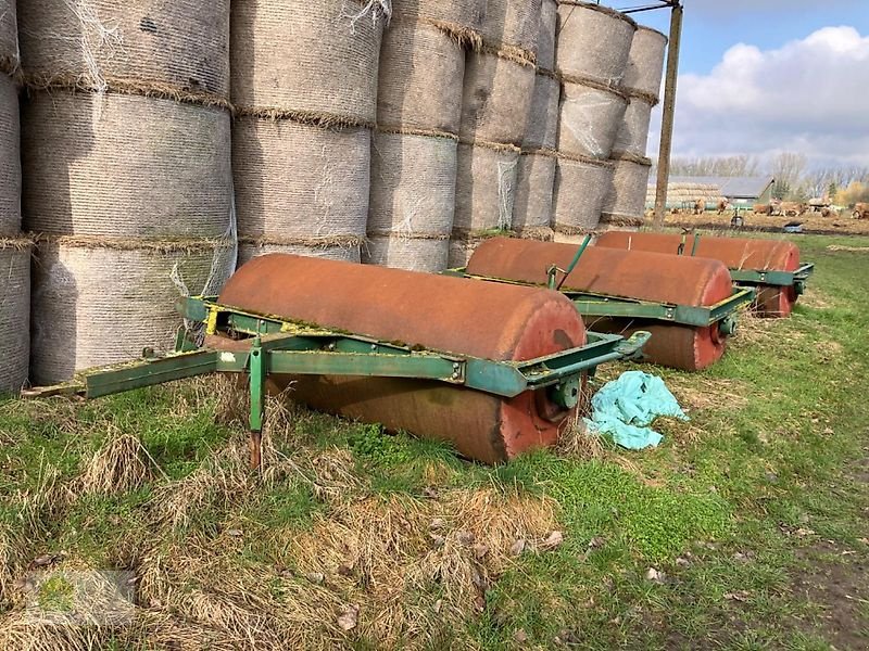 Walze van het type Düvelsdorf DWZK 700. 3er Zug Wiesenwalzen, Gebrauchtmaschine in Salsitz (Foto 1)