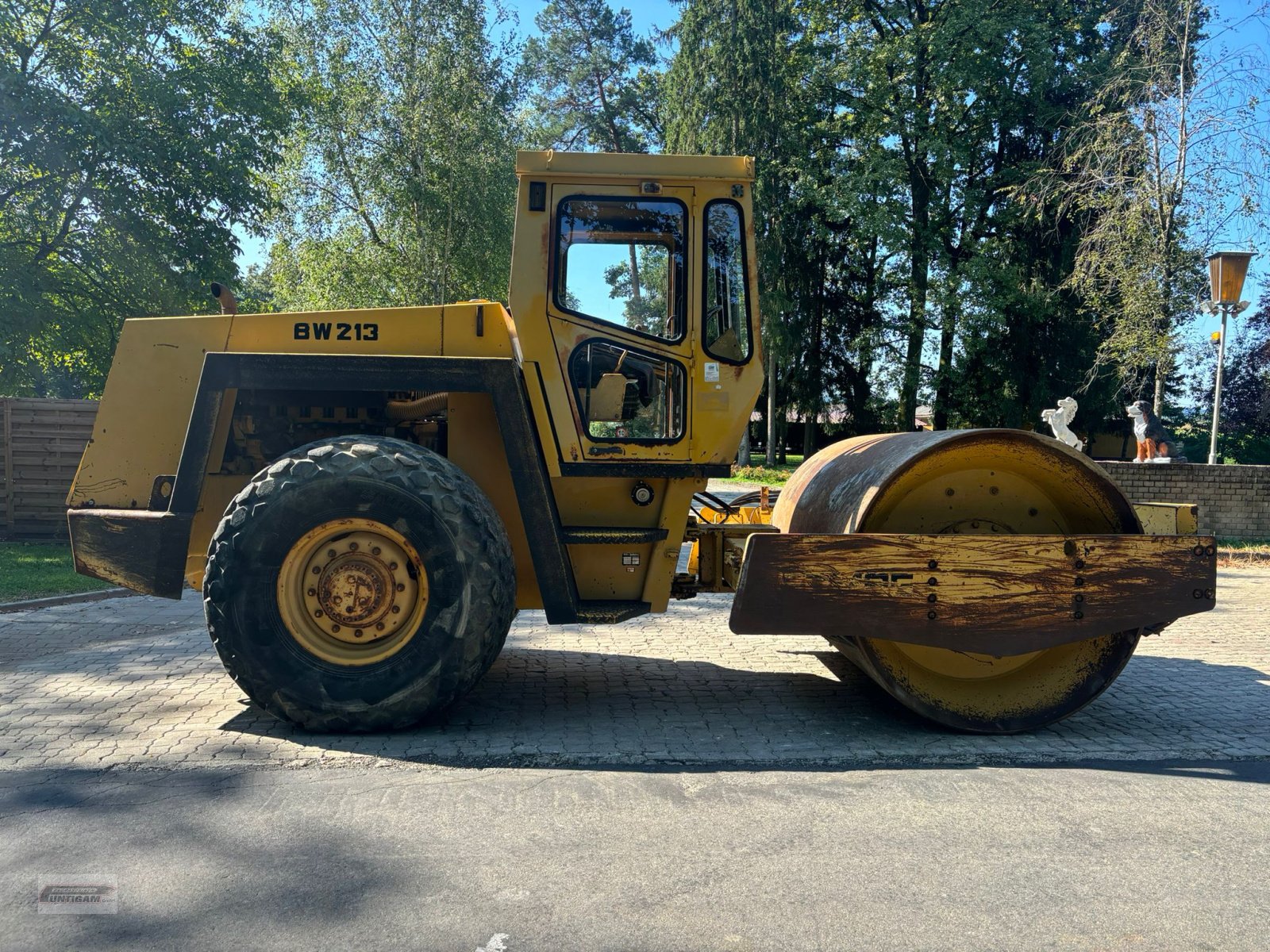 Walzenzug des Typs Bomag BW 213, Gebrauchtmaschine in Deutsch - Goritz (Bild 2)