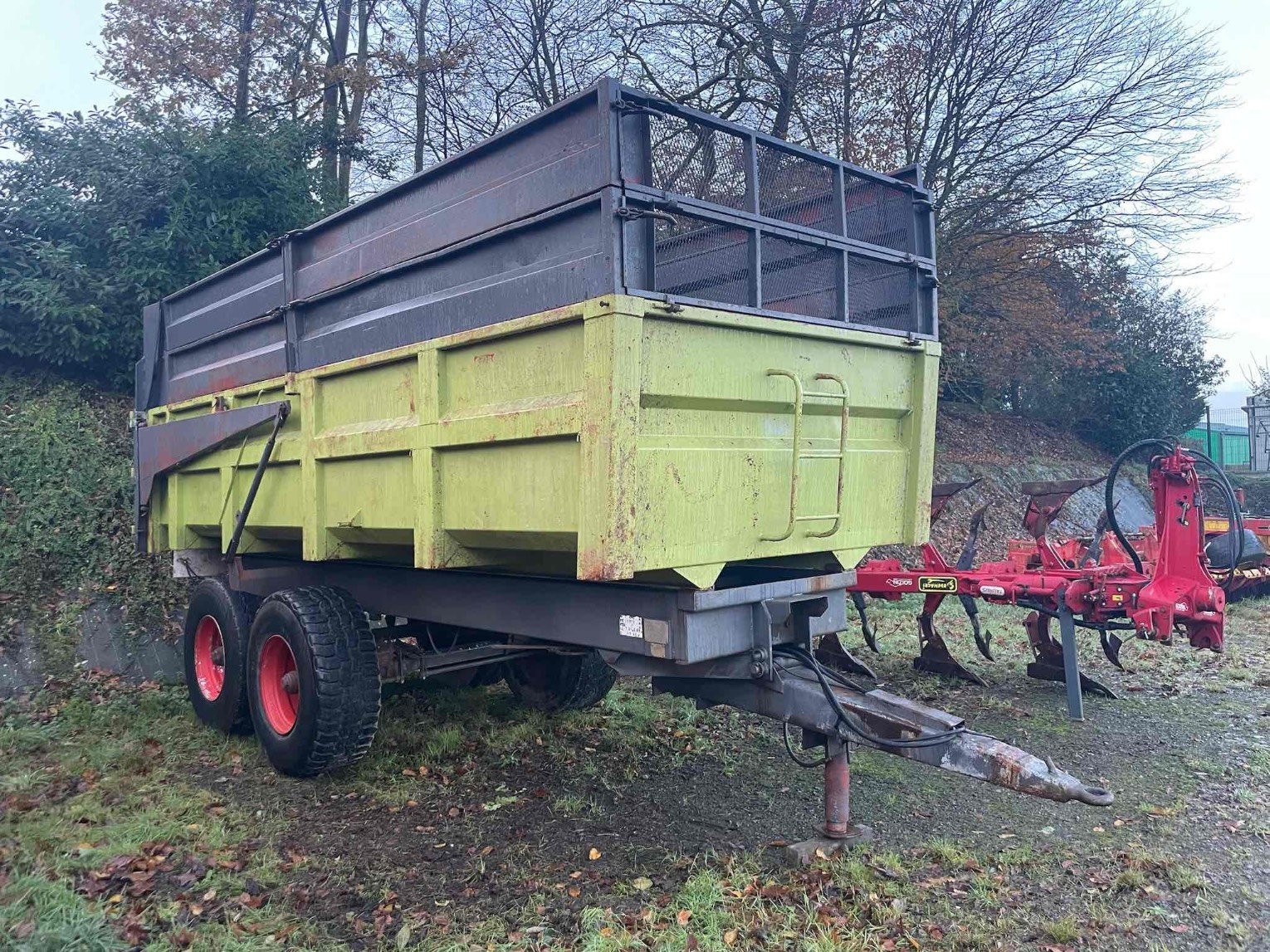 Wannenkipper del tipo Lambert Benne agricole 13T . Lambert, Gebrauchtmaschine en SAINT CLAIR SUR ELLE (Imagen 2)