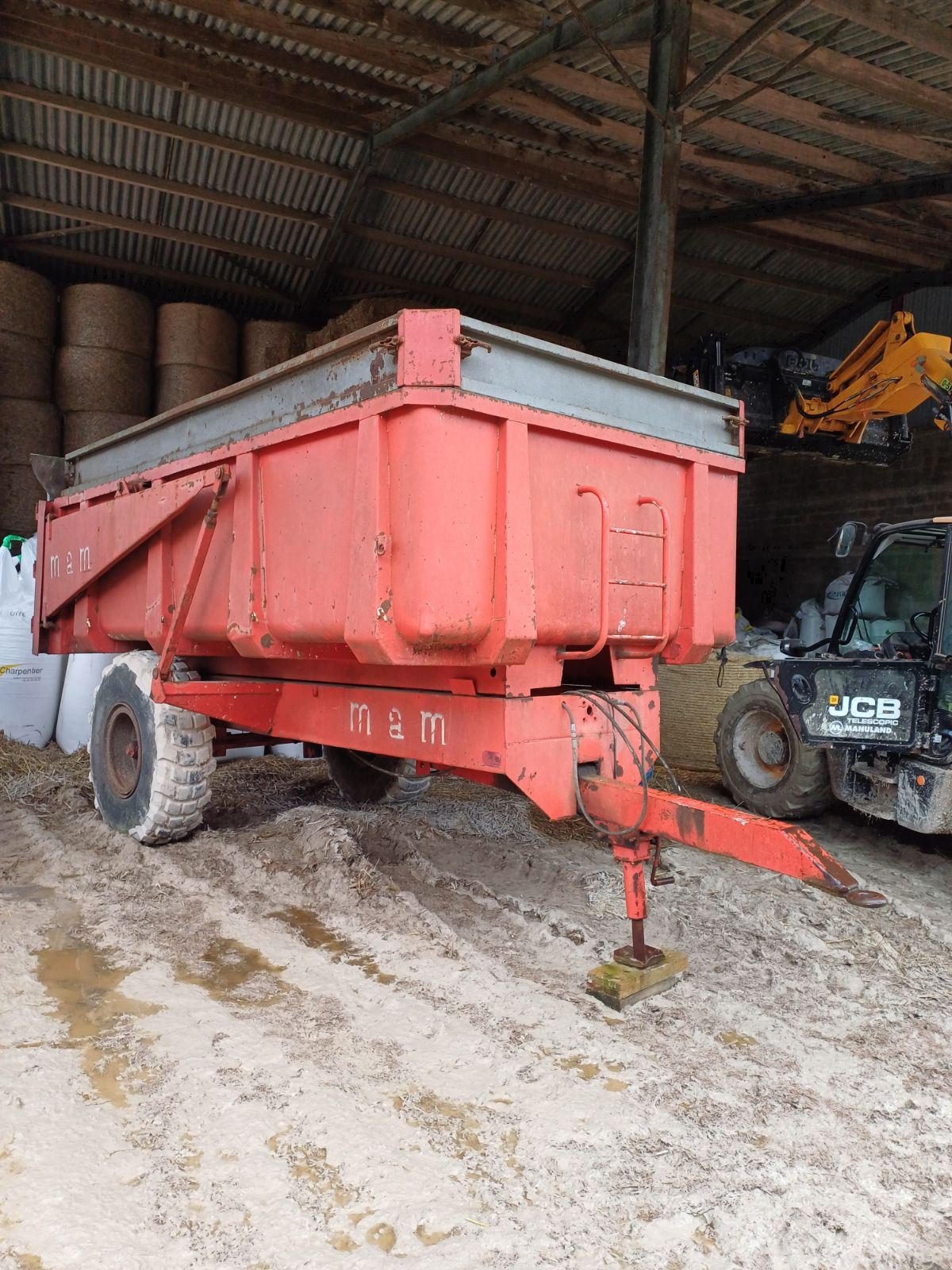 Wannenkipper tip Legrand 8T, Gebrauchtmaschine in les hayons (Poză 1)