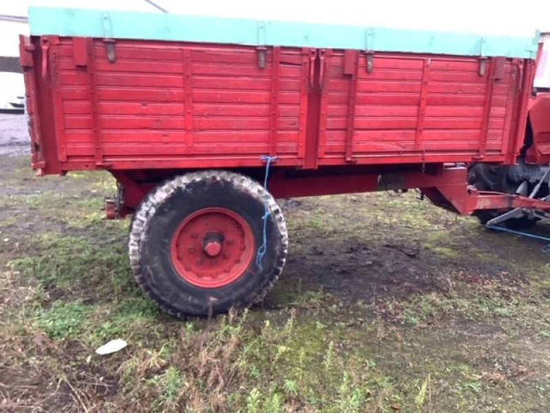 Wannenkipper tipa Massey Ferguson REMORQUE, Gebrauchtmaschine u les hayons (Slika 1)