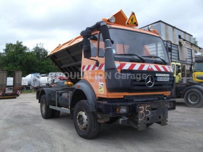 Wannenkipper des Typs Mercedes 1824 4X4, Gebrauchtmaschine in Bourron Marlotte (Bild 2)