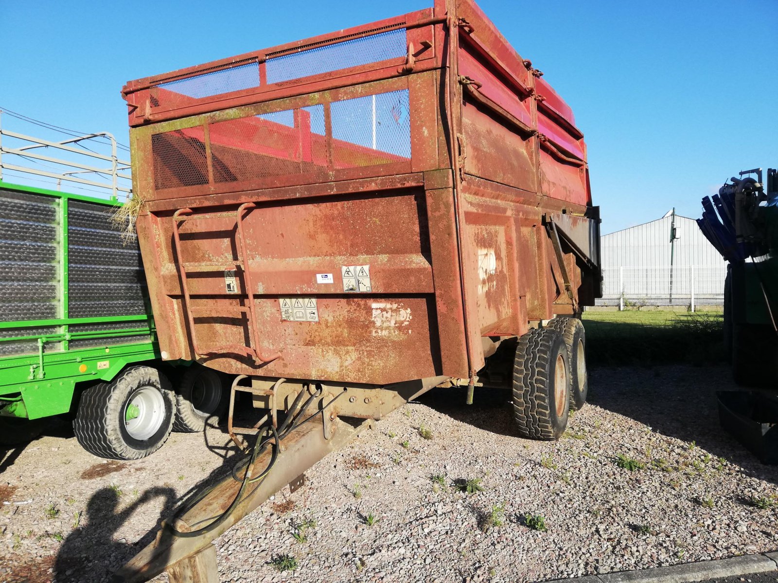 Wannenkipper tip Sonstige 12 TONNES, Gebrauchtmaschine in TREMEUR (Poză 1)