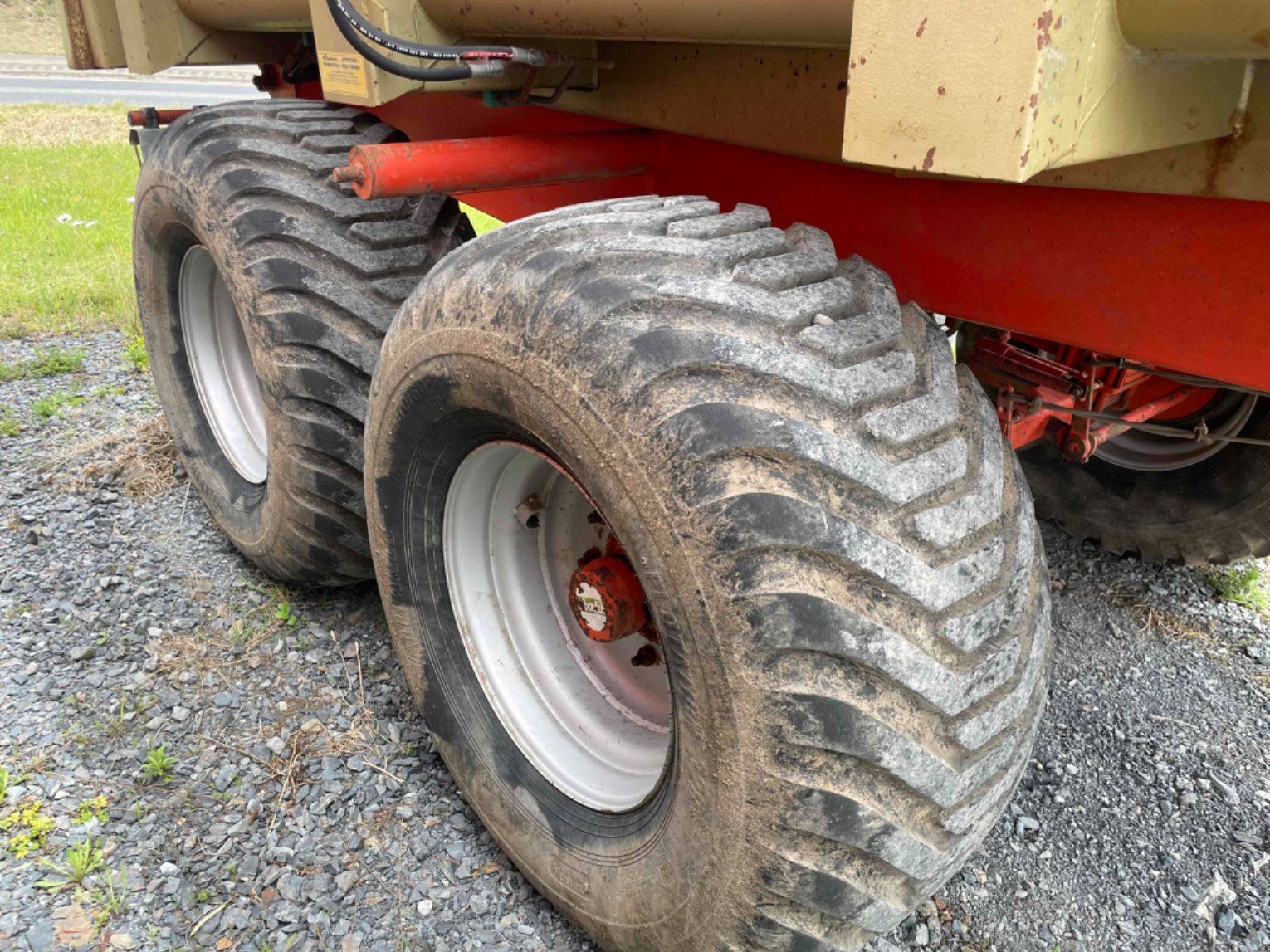 Wannenkipper van het type Sonstige Benne agricole 13T Leboulch, Gebrauchtmaschine in SAINT CLAIR SUR ELLE (Foto 8)