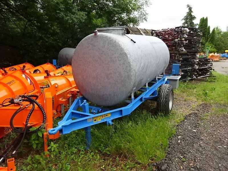 Wasserfass a típus Agro M 3000 Liter mit Tränkebecken und Fahrwerk, Neumaschine ekkor: Neureichenau (Kép 9)