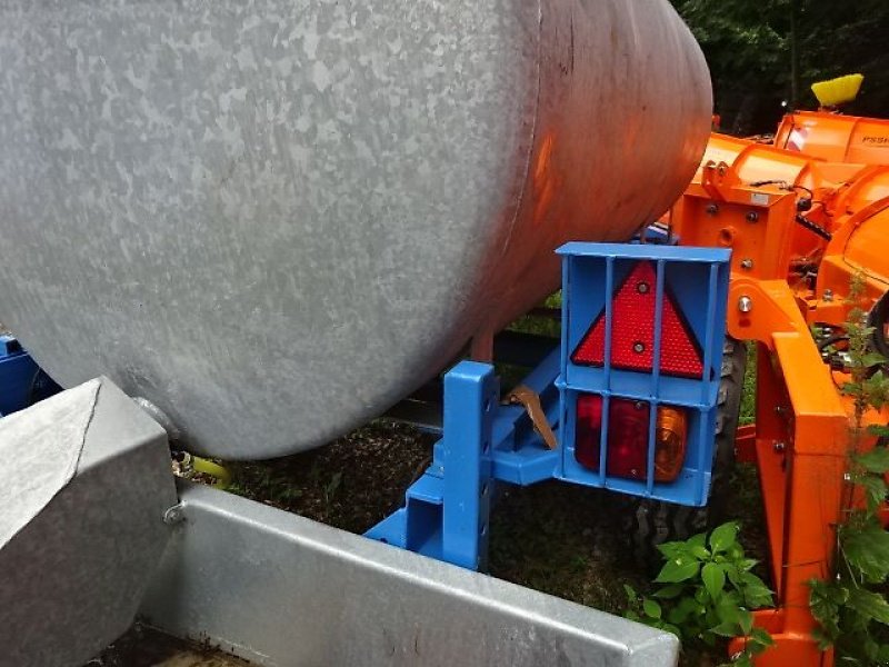 Wasserfass del tipo Agro M 3000 Liter mit Tränkebecken und Fahrwerk, Neumaschine en Neureichenau (Imagen 13)