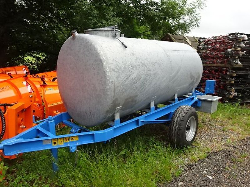 Wasserfass typu Agro M 3000 Liter mit Tränkebecken und Fahrwerk, Neumaschine v Neureichenau (Obrázek 8)