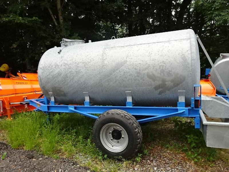 Wasserfass del tipo Agro M 3000 Liter mit Tränkebecken und Fahrwerk, Neumaschine en Neureichenau (Imagen 4)