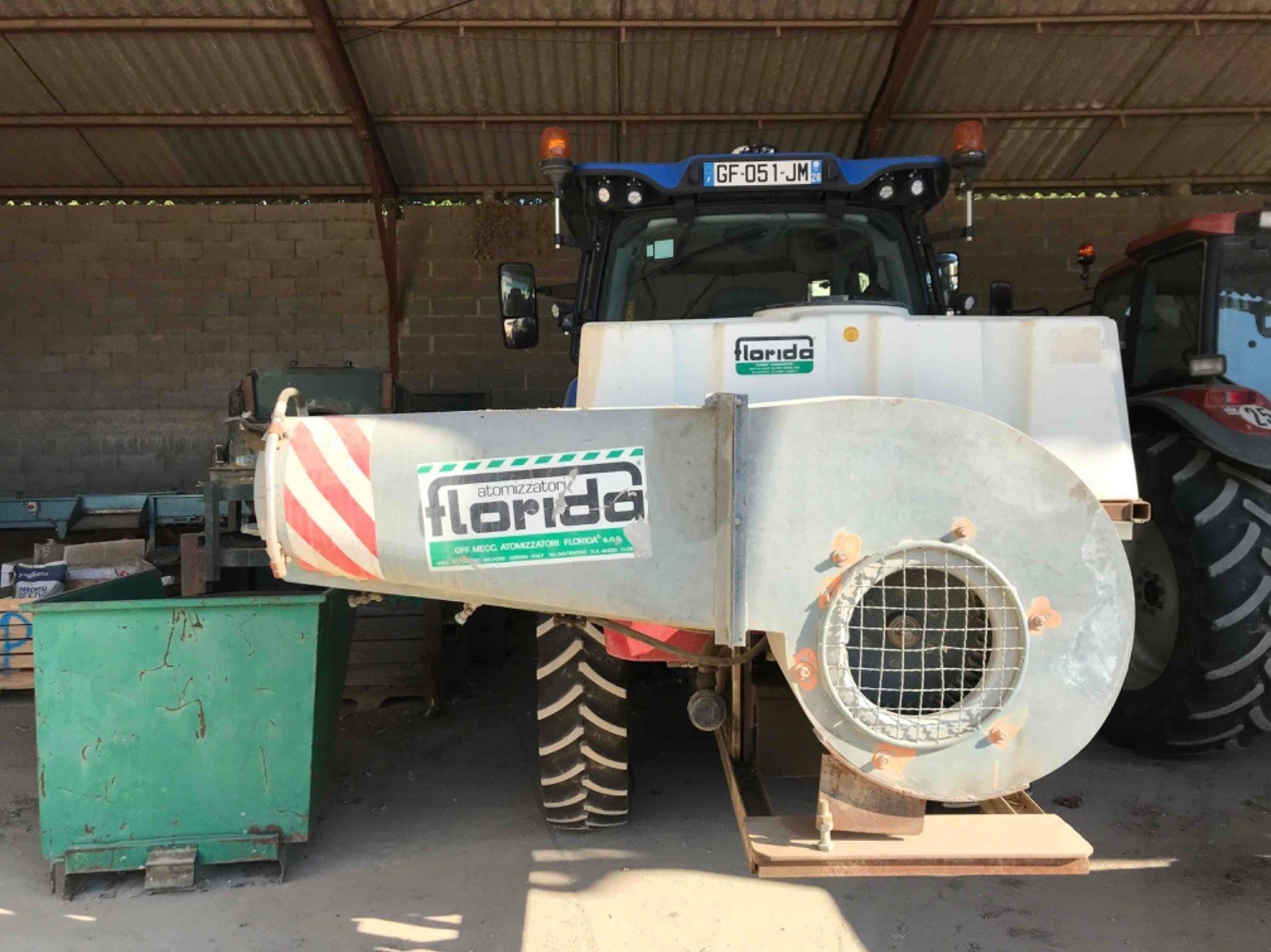 Weinbauspritze van het type Florida Atomiseur Canon 600 litres porté   Florida, Gebrauchtmaschine in ROYNAC (Foto 5)