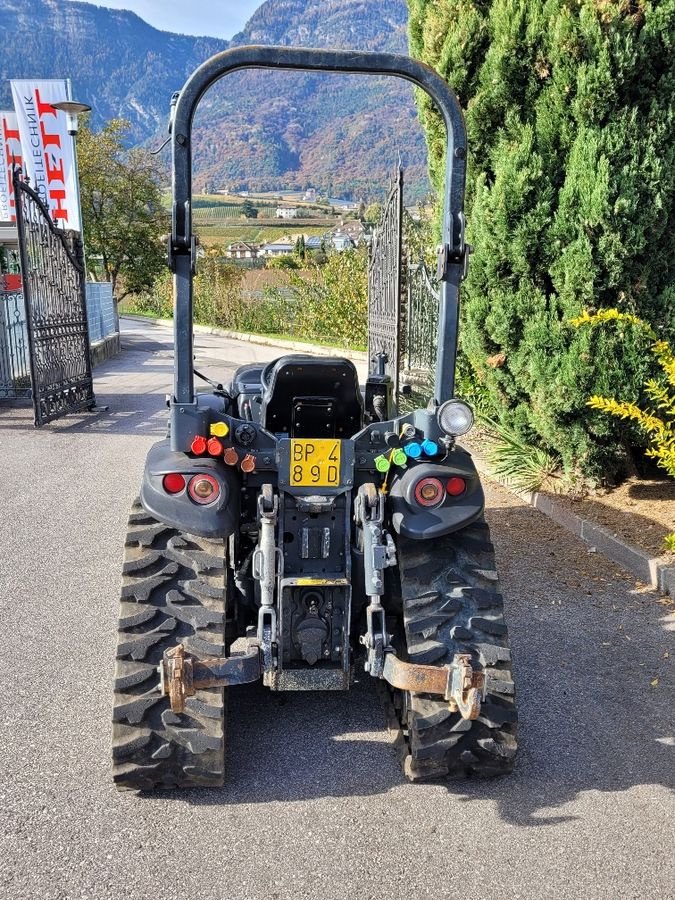 Weinbautraktor typu Antonio Carraro Mach 4 - GB159, Gebrauchtmaschine w Eppan (BZ) (Zdjęcie 4)