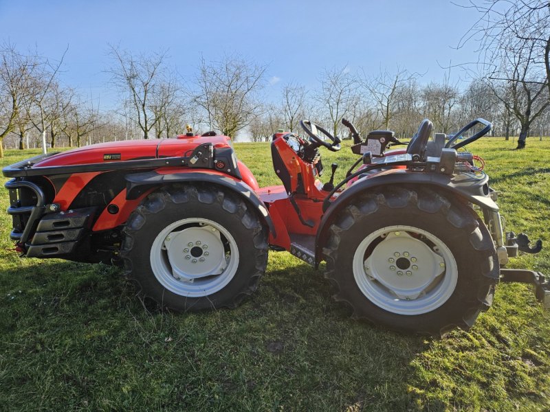 Weinbautraktor del tipo Antonio Carraro SRX 7800, Neumaschine en Bötzingen (Imagen 1)