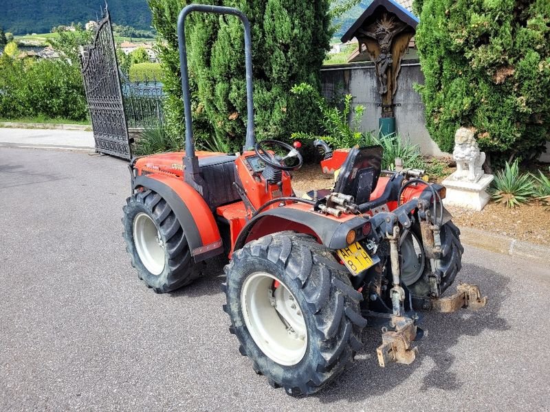 Weinbautraktor Türe ait Antonio Carraro SRX 8400 - GB112, Gebrauchtmaschine içinde Eppan (BZ) (resim 2)