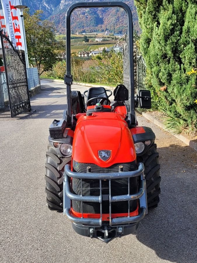 Weinbautraktor typu Antonio Carraro SRX 9900 - GB158, Gebrauchtmaschine w Eppan (BZ) (Zdjęcie 3)