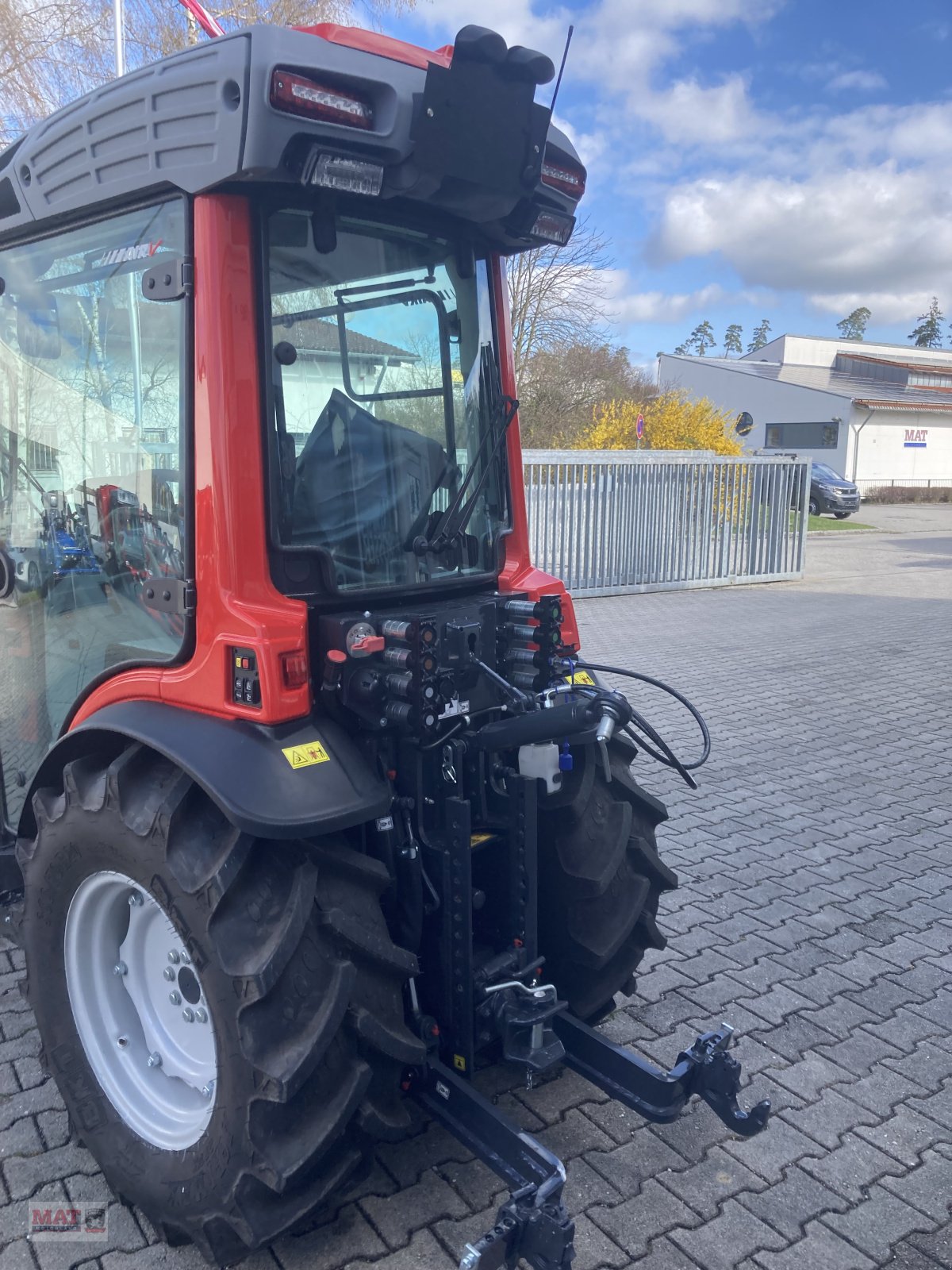 Weinbautraktor del tipo Antonio Carraro Tony 8700 V, Neumaschine en Waldkraiburg (Imagen 3)