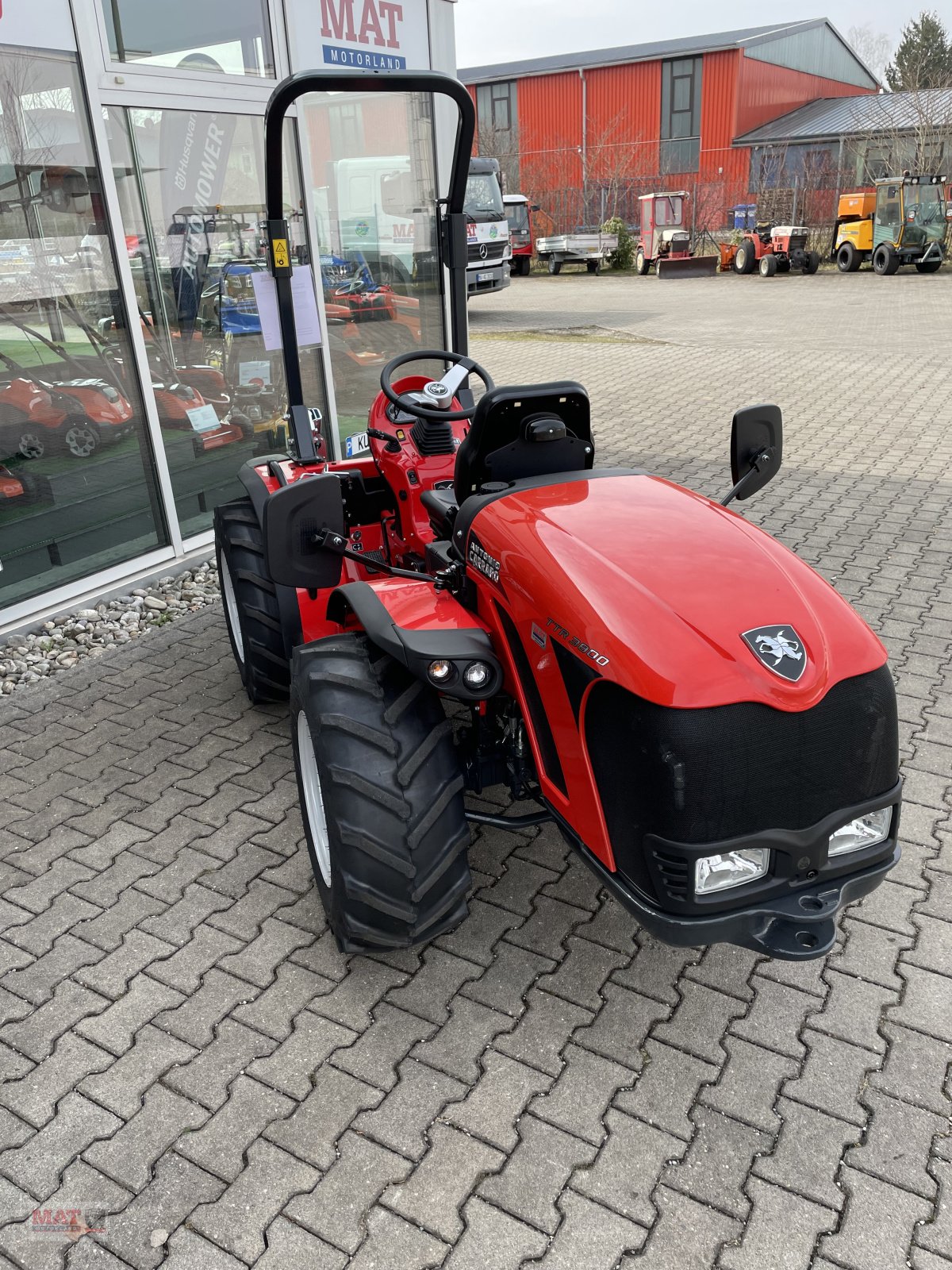 Weinbautraktor of the type Antonio Carraro TTR 3800, Neumaschine in Waldkraiburg (Picture 3)