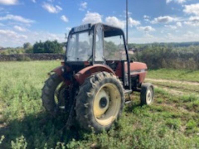 Weinbautraktor del tipo Case IH 2120, Gebrauchtmaschine In CHAUMONT (Immagine 4)