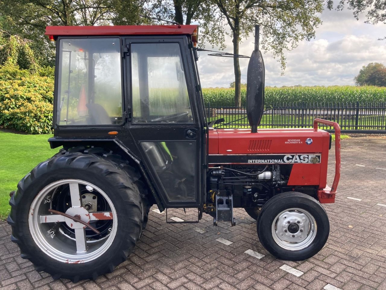 Weinbautraktor del tipo Case IH SM 733, Gebrauchtmaschine en Vriezenveen (Imagen 5)