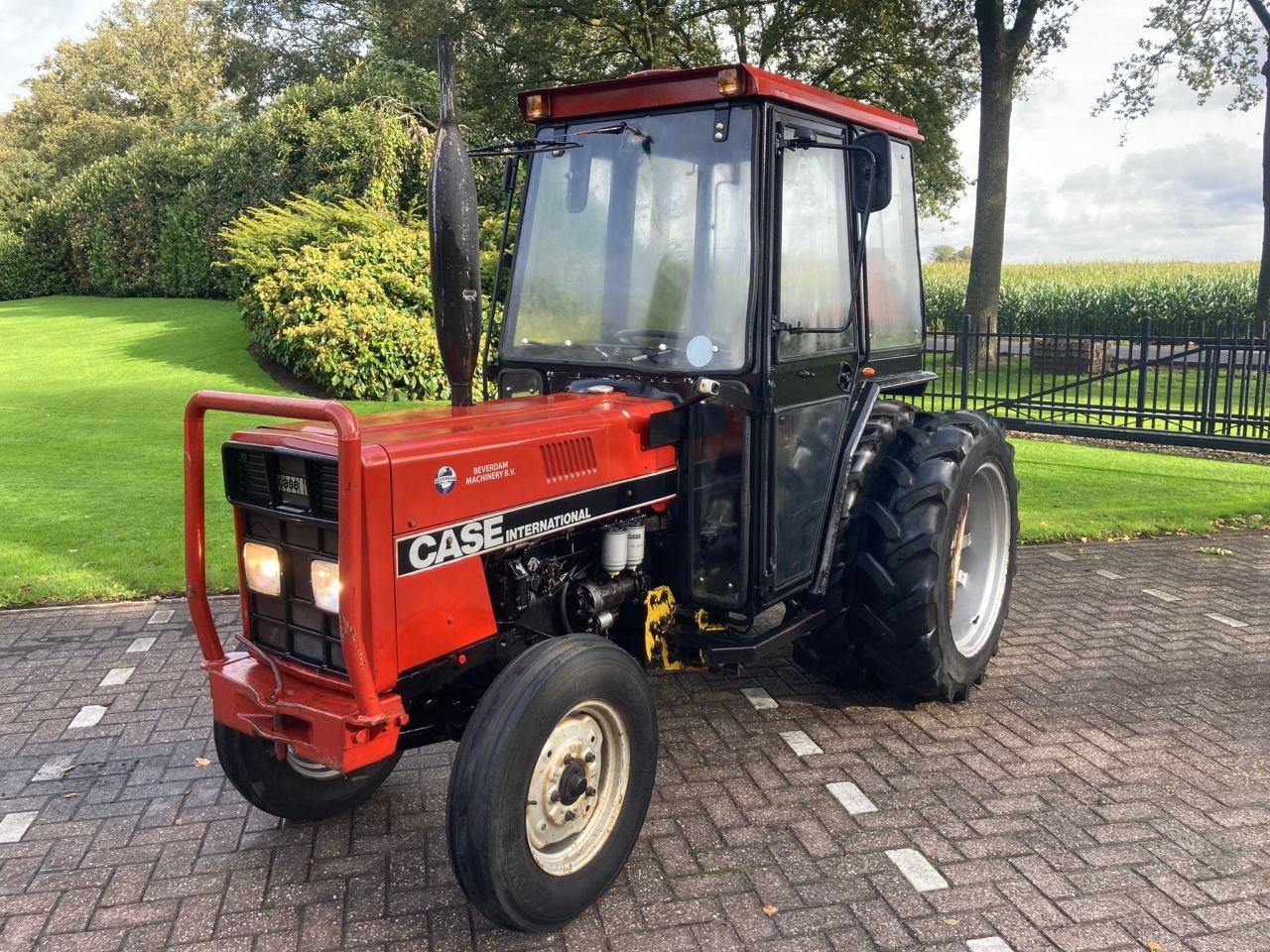 Weinbautraktor des Typs Case IH SM 733, Gebrauchtmaschine in Vriezenveen (Bild 1)