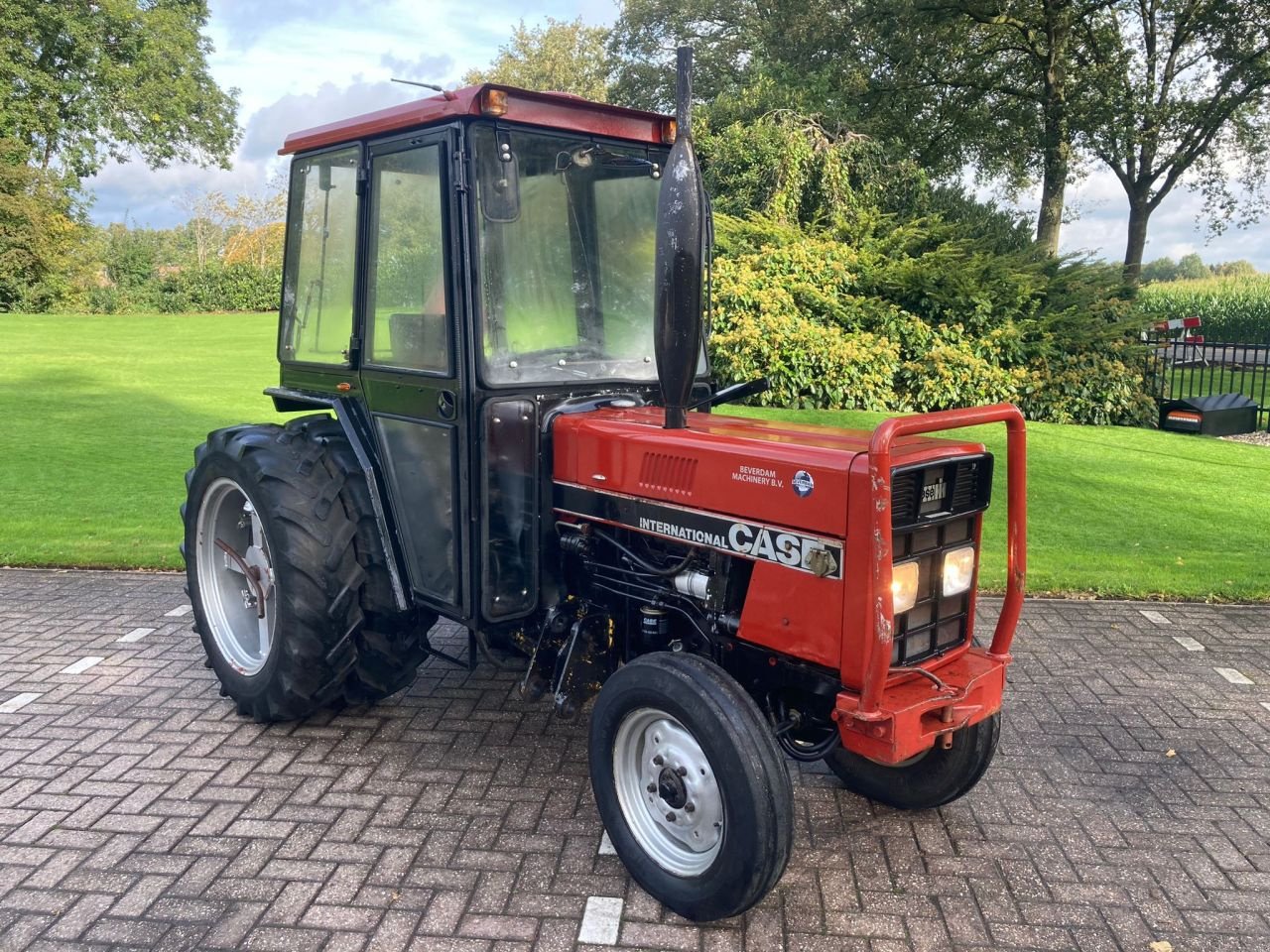 Weinbautraktor des Typs Case IH SM 733, Gebrauchtmaschine in Vriezenveen (Bild 7)